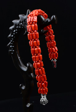 红珊瑚手链