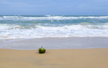 海浪沙滩