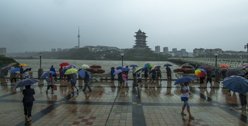 绵阳暴雨