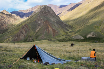 天山野营帐篷