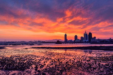 青岛栈桥夕阳夜景