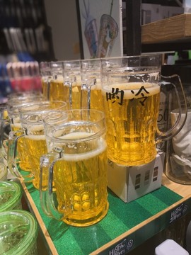 扎啤杯