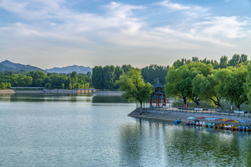 青州南阳湖蓝天白云风景