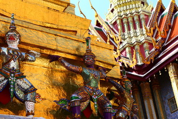 泰式建筑尖塔雕塑