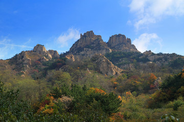 山东青岛崂山寨上秋色