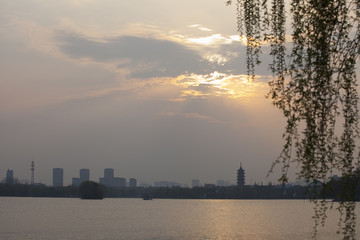 江南晚霞