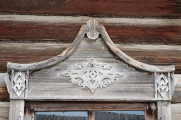 木刻楞老房窗棂俄式木雕图案