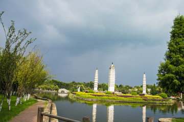 白塔