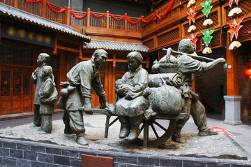 雕塑闯关东