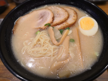 日式豚骨拉面
