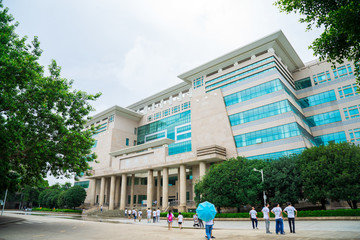 广西大学图书馆