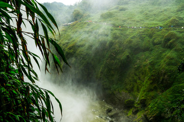 贵州黄果树瀑布河流