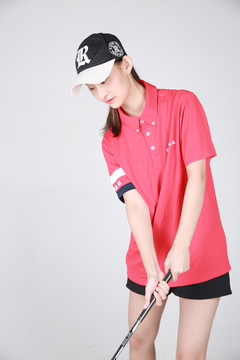 美女高尔夫球手