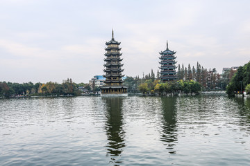 桂林双塔公园