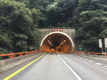 陕西G5京昆高速秦岭两涝隧道