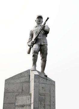抗日战士塑像