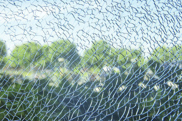 碎裂的玻璃