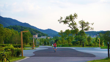 湖畔步道