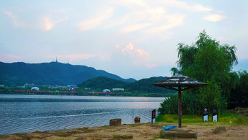 彩霞一景