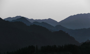 水墨山水意境远山