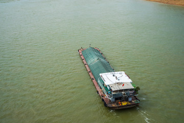 水路运输散装货船