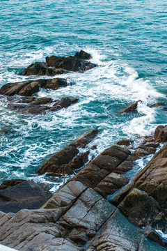 礁石海浪