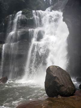 天台山响水滩