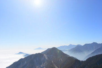 群山万壑云雾山景