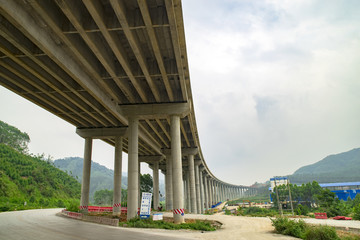 路桥建设工程