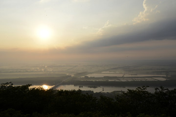 平原清晨