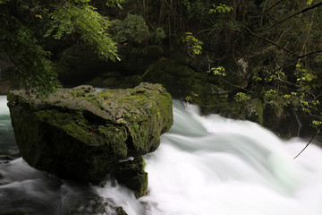 茂兰溪水河流