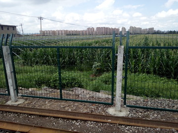 铁道围栏
