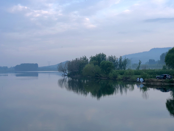 山水湖泊生态风景