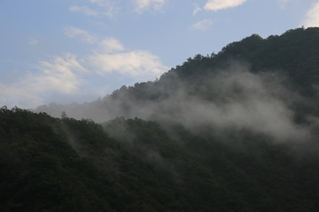 高山丘壑