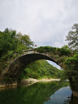古石拱桥