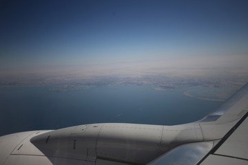 飞机机翼远眺迪拜