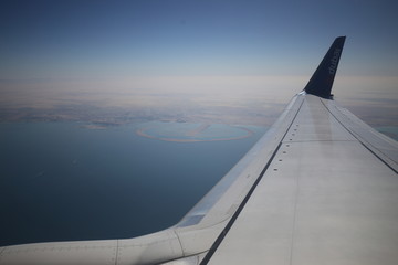 飞机机翼远眺迪拜