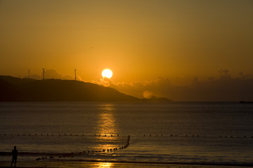 大海日出