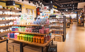 百货家居日用品店