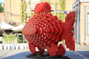 北京798艺术区红鱼雕塑