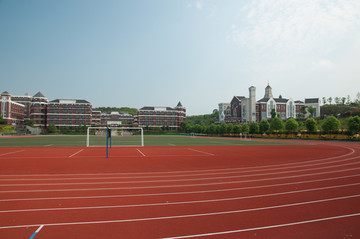 龙盘湖国际学校