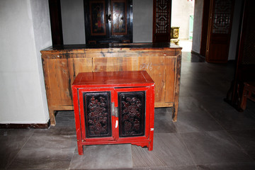 古董红木柜