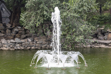 恭王府荷塘喷泉