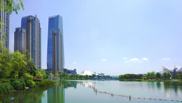蓝天下的城市风貌