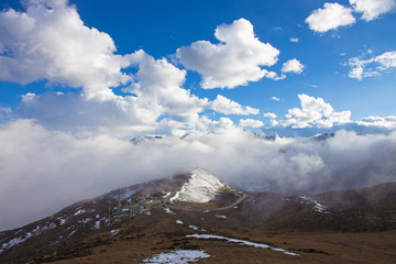 雅拉山