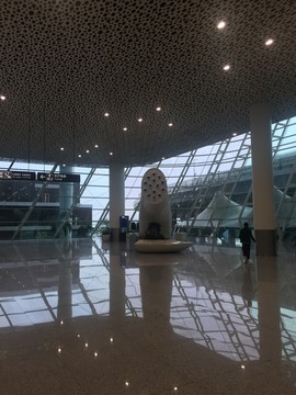 I深圳机场到达厅