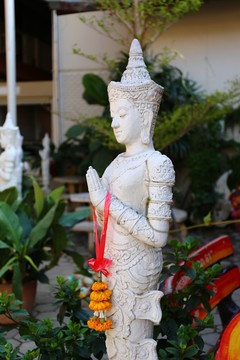 泰国白色佛像
