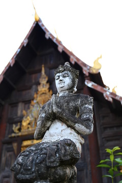 清迈佛教雕像