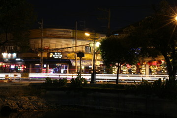 泰国清迈街头夜景