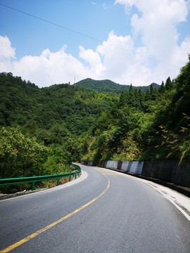 山区公路